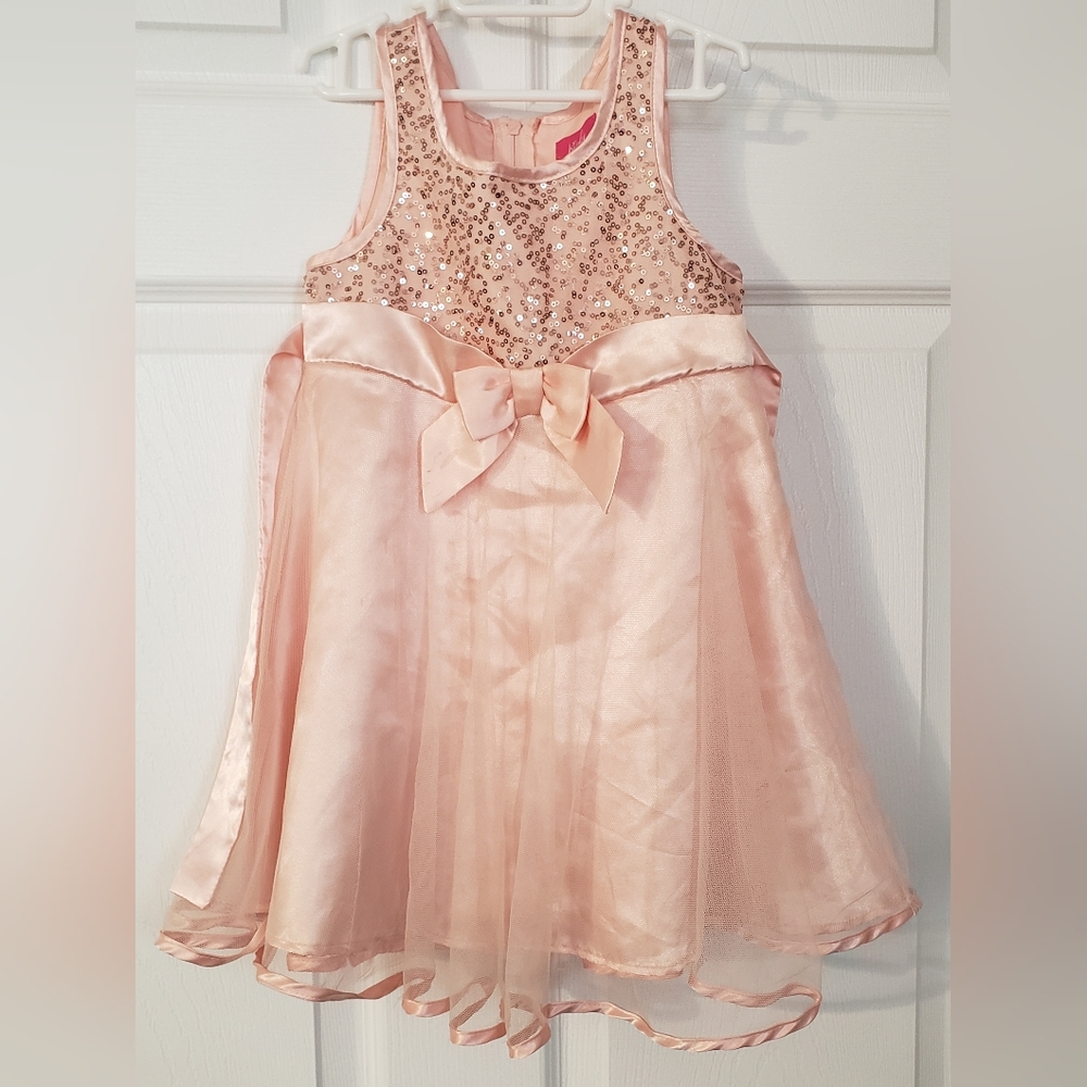 Girls dress